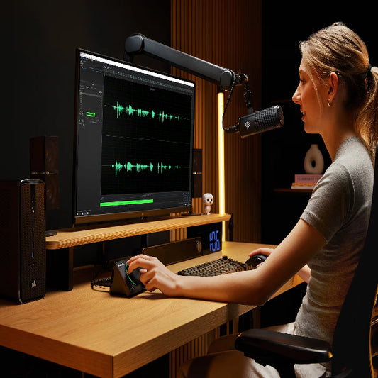 Elgato Wave XLR MK 2 Integrated USB Audio Interface - Microcenter India.